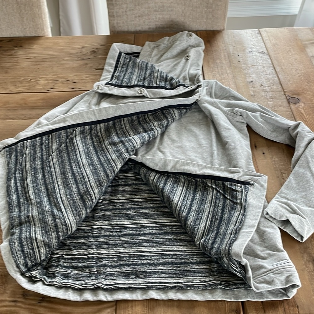 Lululemon Jacket - Picture 6 of 9